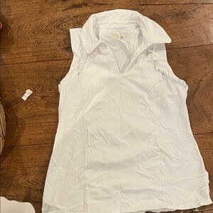 Women's Athletic White Sleeveless Collared Top